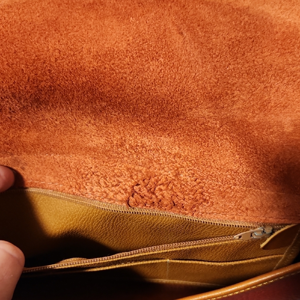 Vintage Dooney & Bourke Crossbody - Picture 8 of 16